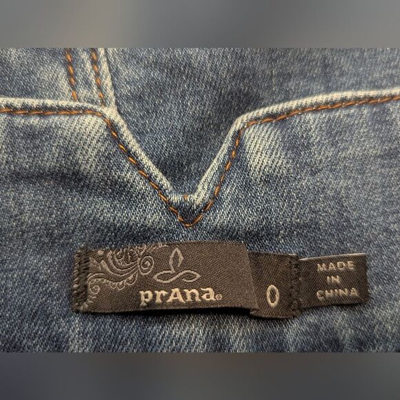 Prana Medium Wash Blue Aubrey Denim Jean Skirt Womens Size 0 Button Fly Stretch - Picture 9 of 14